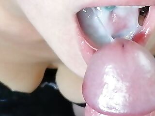 Close-up Anal and cum swallowing, I love swallowing after I get the asshole caught