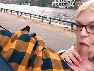 Public flashing real Sexdate with german beamy teen slut