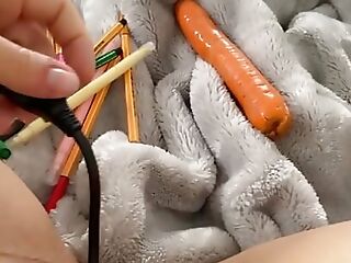 Remake: 17 pens, a carrot and the cable