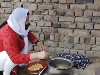 Khane Banay K Baad Phudi Marwa Li Husband Se Desi Homemade