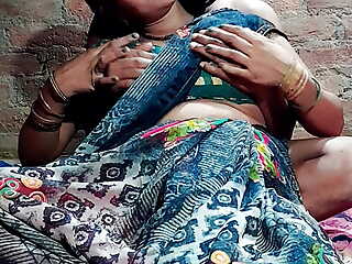 Desi hot bhabhi sex video newly married bhabhi Village