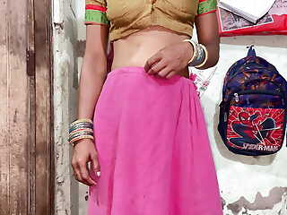 Deshi bhabhi Sai blouse me apni obese nipple and chut